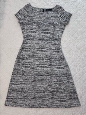 Ivanka Trump Black White Textured Knit Fit & Flare Dress Sz 6